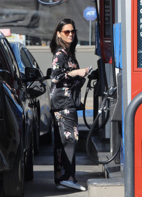 Olivia Munn Poster 3083387