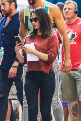 Olivia Munn Poster 3211414