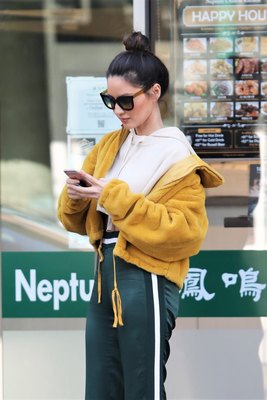 Olivia Munn Poster 3211551