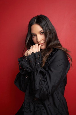 Olivia Munn Poster 3673706