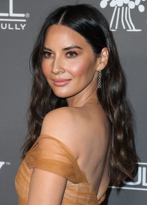 Olivia Munn Poster 3738491