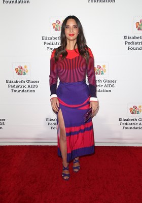 Olivia Munn Poster 3738499