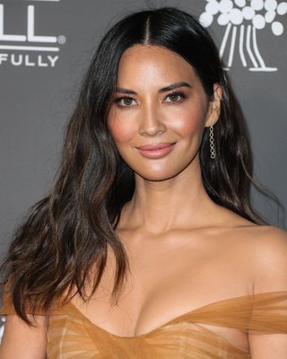 Olivia Munn Poster 3738542