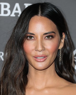 Olivia Munn Poster 3738591
