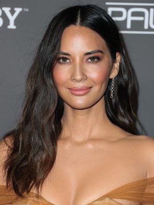 Olivia Munn Poster 3738659