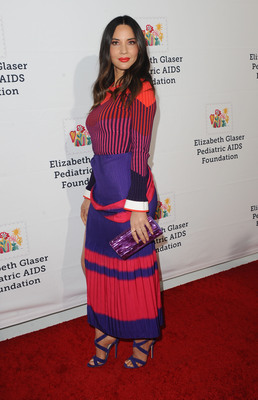 Olivia Munn Poster 3738684