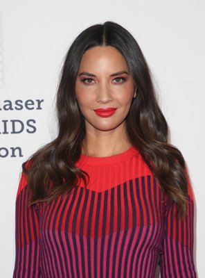 Olivia Munn Poster 3738743