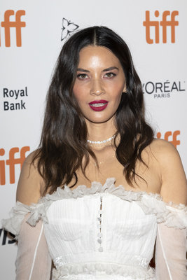Olivia Munn Poster 3803837