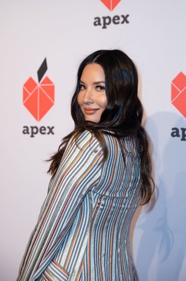Olivia Munn Poster 3829566