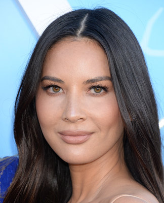 Olivia Munn Poster 3878742