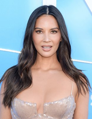 Olivia Munn Poster 3878786