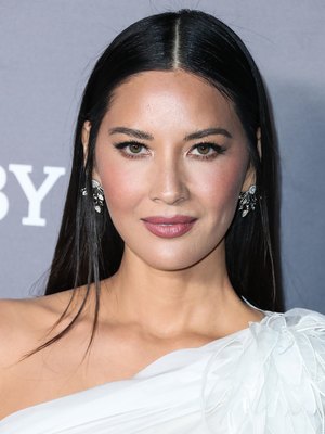 Olivia Munn Poster 3905782