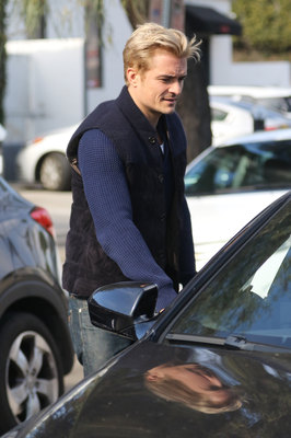 Orlando Bloom Poster 2830035