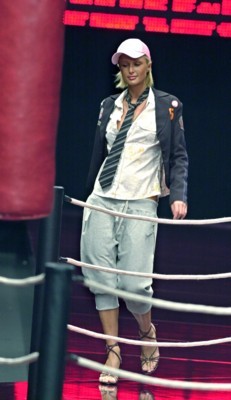 Paris Hilton Poster 1329330