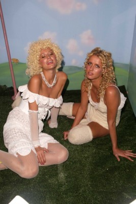 Paris Hilton Poster 1361873