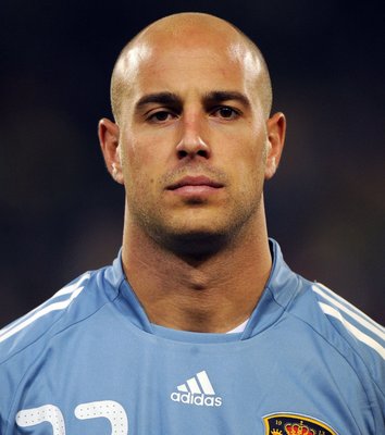 Pepe Reina Poster 2383089