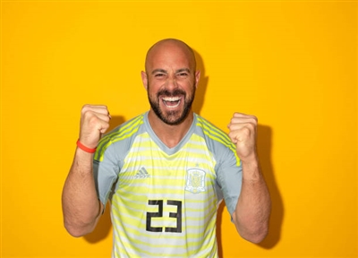 Pepe Reina Poster 3352729