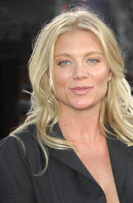 Peta Wilson Poster 1975271