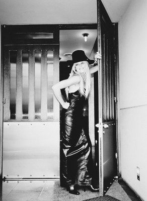 Peta Wilson Poster 3818231