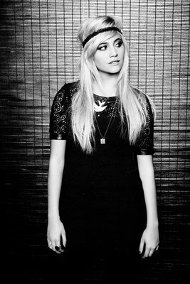 Pixie Lott Poster 2300260