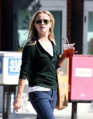 Reese Witherspoon Poster 1468492