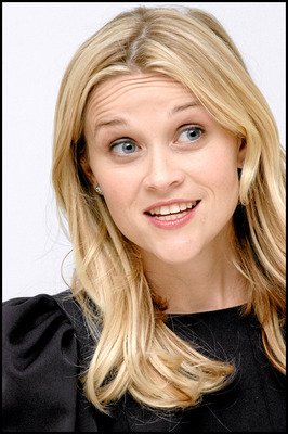 Reese Witherspoon Poster 2288089