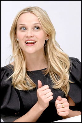 Reese Witherspoon Poster 2288096