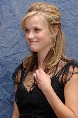 Reese Witherspoon Poster 2394173