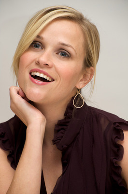 Reese Witherspoon Poster 2410490