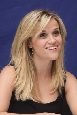 Reese Witherspoon Poster 2453271