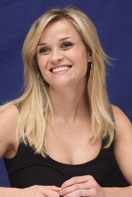 Reese Witherspoon Poster 2453278