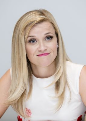 Reese Witherspoon Poster 2453280