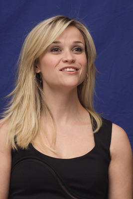 Reese Witherspoon Poster 2453298