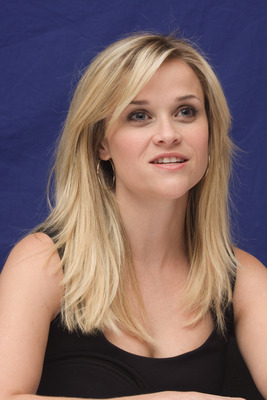 Reese Witherspoon Poster 2453345