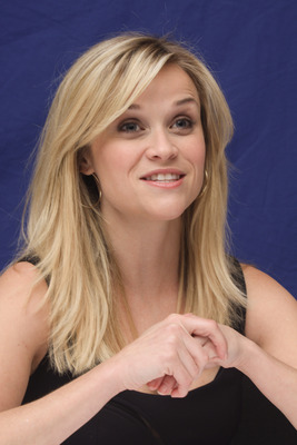 Reese Witherspoon Poster 2453350