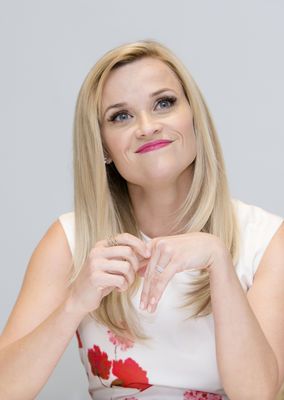 Reese Witherspoon Poster 2453369