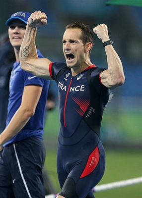 Renaud Lavillenie Poster 3610648