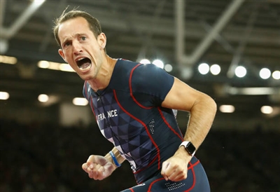 Renaud Lavillenie Poster 3610689