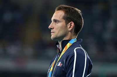 Renaud Lavillenie Poster 3610722