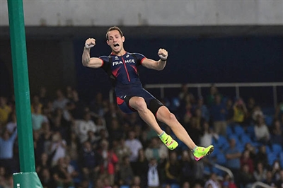 Renaud Lavillenie Poster 3610725