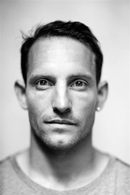 Renaud Lavillenie Poster 3610743