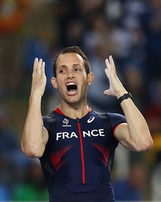 Renaud Lavillenie Poster 3610785