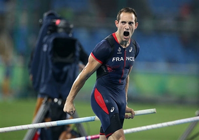 Renaud Lavillenie Poster 3610799
