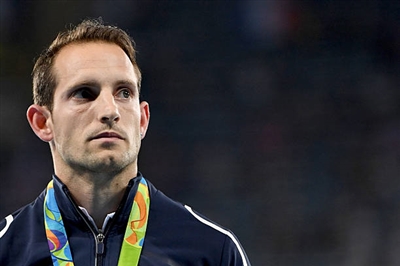 Renaud Lavillenie Poster 3610802