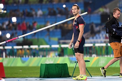 Renaud Lavillenie Poster 3610809