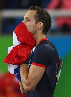Renaud Lavillenie Poster 3610813