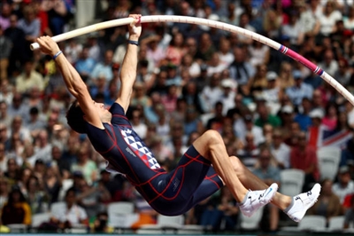 Renaud Lavillenie Poster 3610819