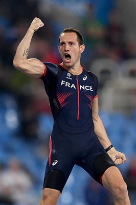 Renaud Lavillenie Poster 3610820