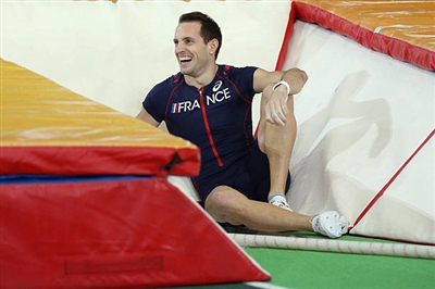 Renaud Lavillenie Poster 3610829
