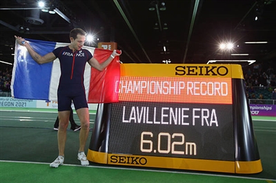 Renaud Lavillenie Poster 3610833